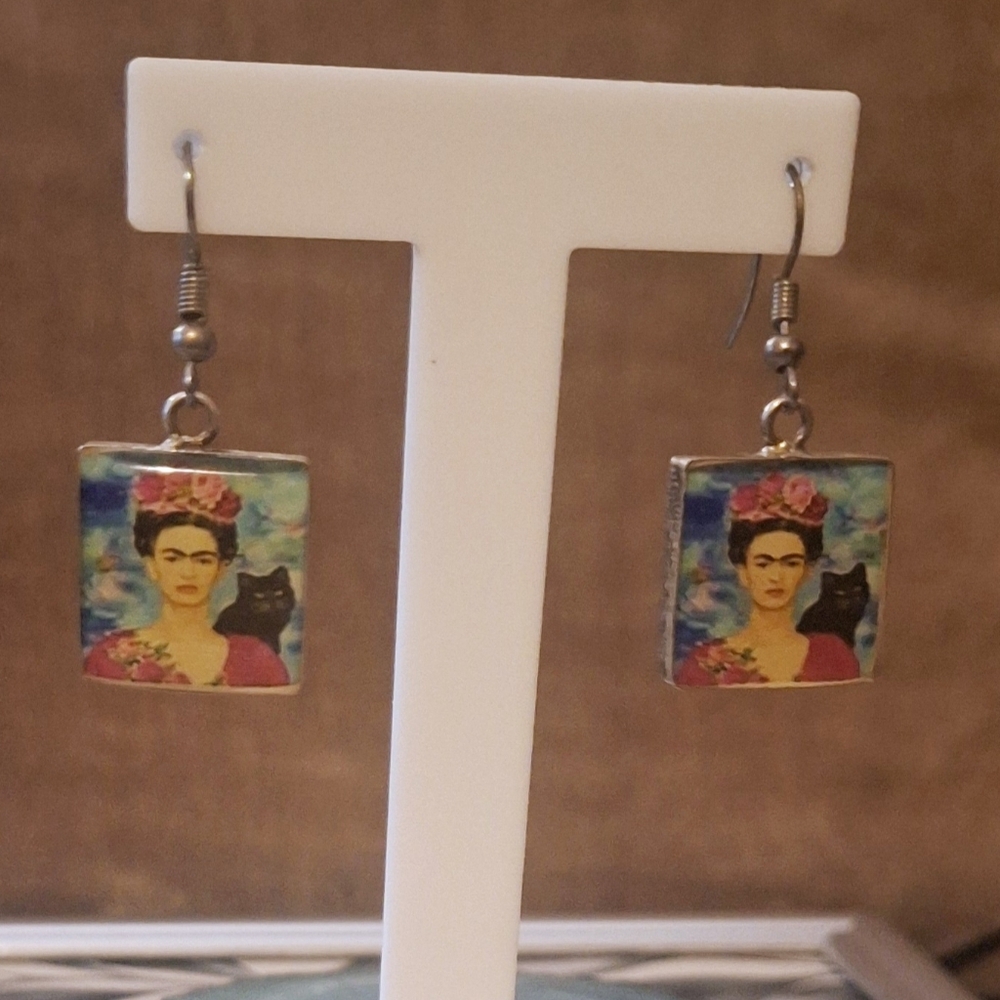 Frida Kahlo Portrait Dangle Earrings - Multicolor